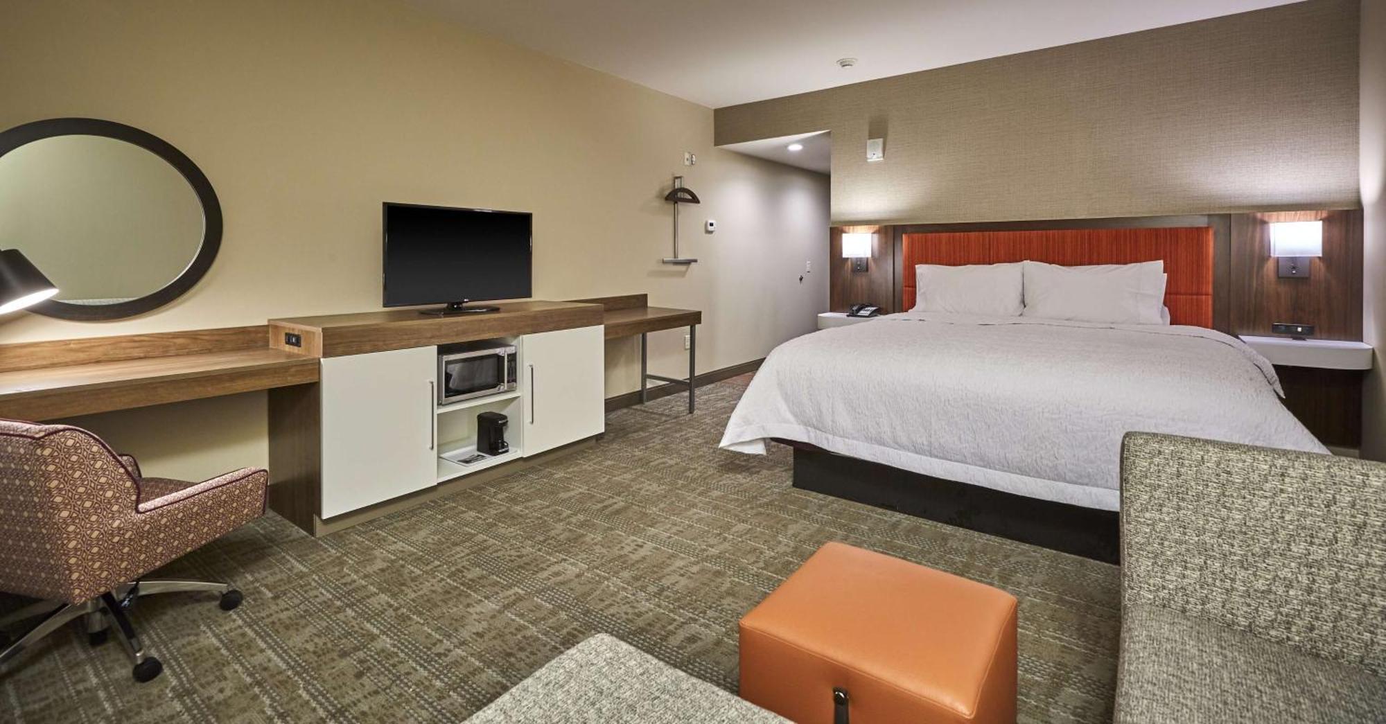 Hampton Inn & Suites Роузберг Экстерьер фото