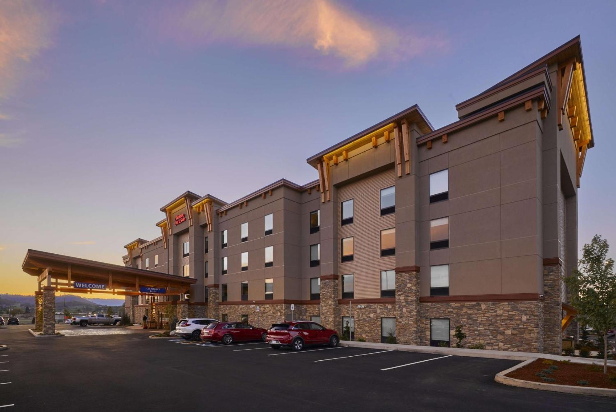Hampton Inn & Suites Роузберг Экстерьер фото